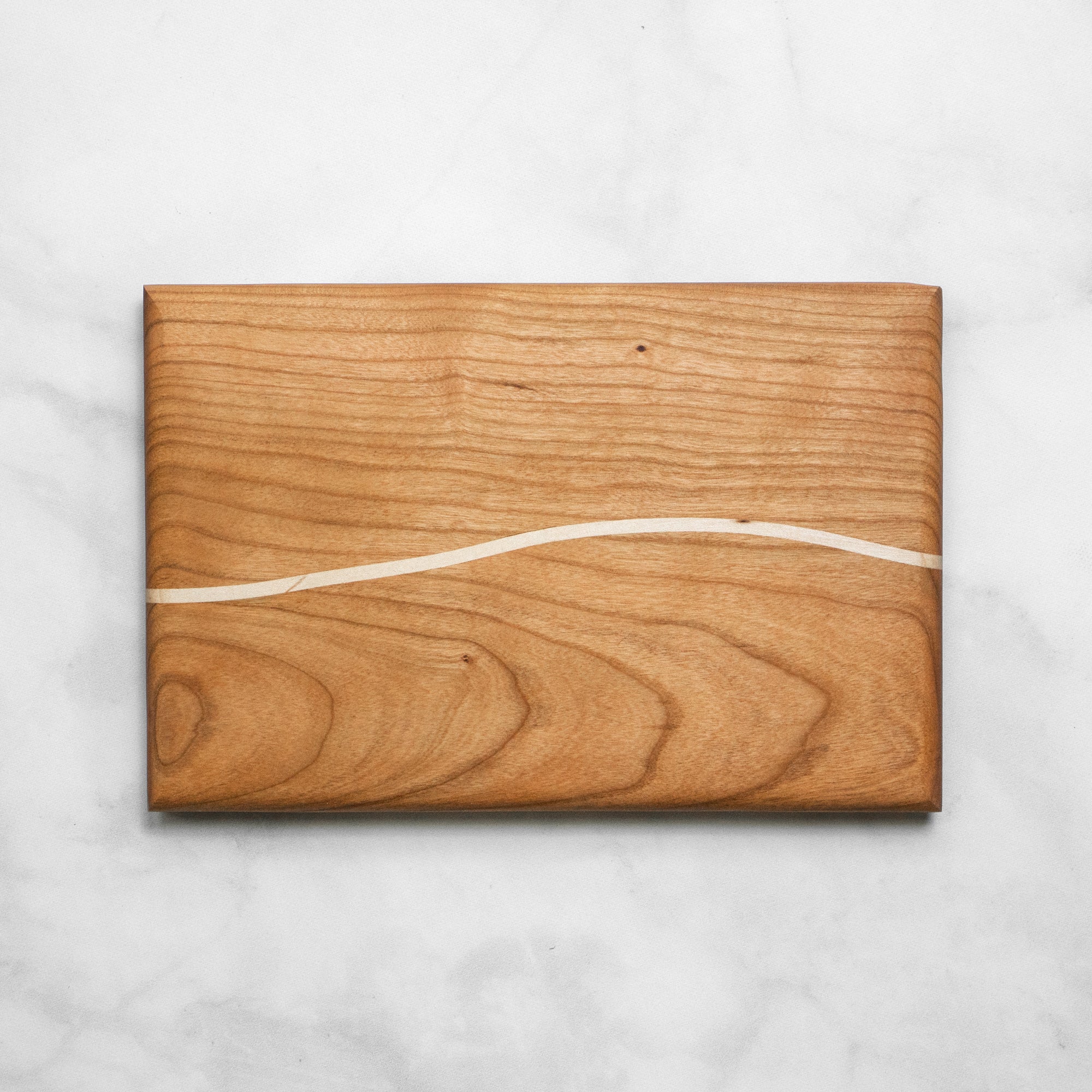 Lancaster Cast Iron 14-Inch Wooden Cutting Board